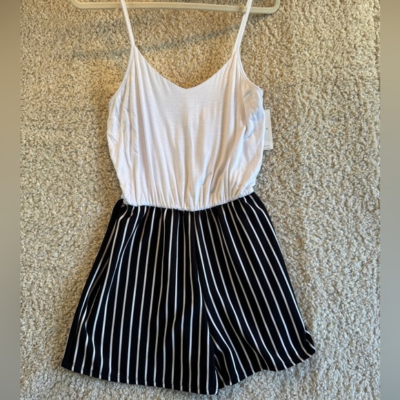 Spaghetti Strap Romper | Made in USA | Black and White | Large | NWT - Picture 3 of 7